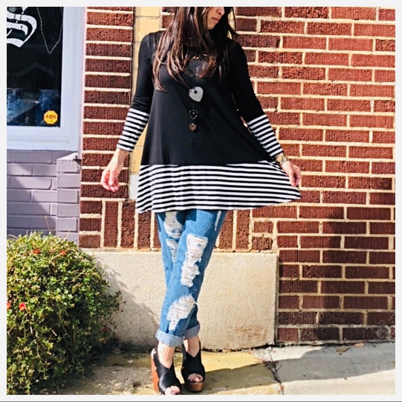 ✨LAST ONE✨block side pocket striped swing tunic - Picture 3 of 8